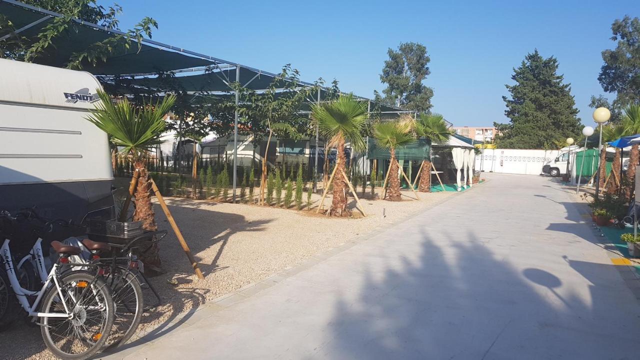 Camping Los Llanos دينايا المظهر الخارجي الصورة